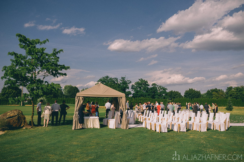 aljazhafner_com_poroka_v_moravskih_toplicah_tjasa_miha_2014 - 055