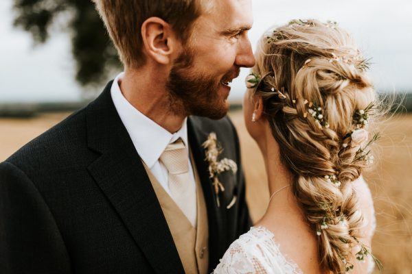 Kent barn wedding ı Zanna & Mike